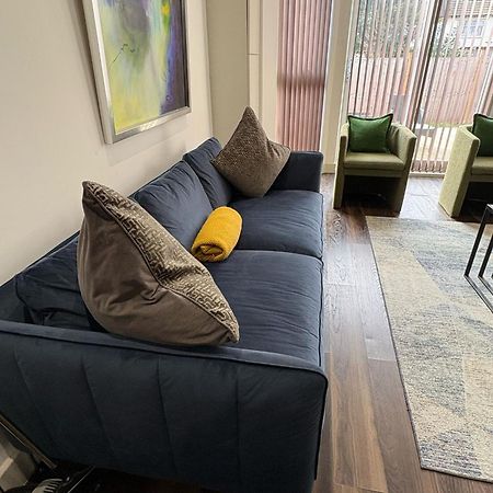 Appartamento Star London Finchley Road 3-Bed Escape With Garden Esterno foto