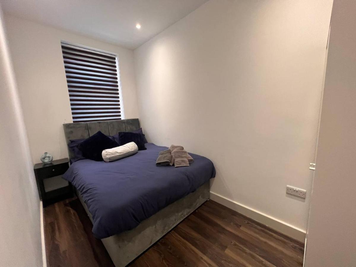 Appartamento Star London Finchley Road 3-Bed Escape With Garden Esterno foto