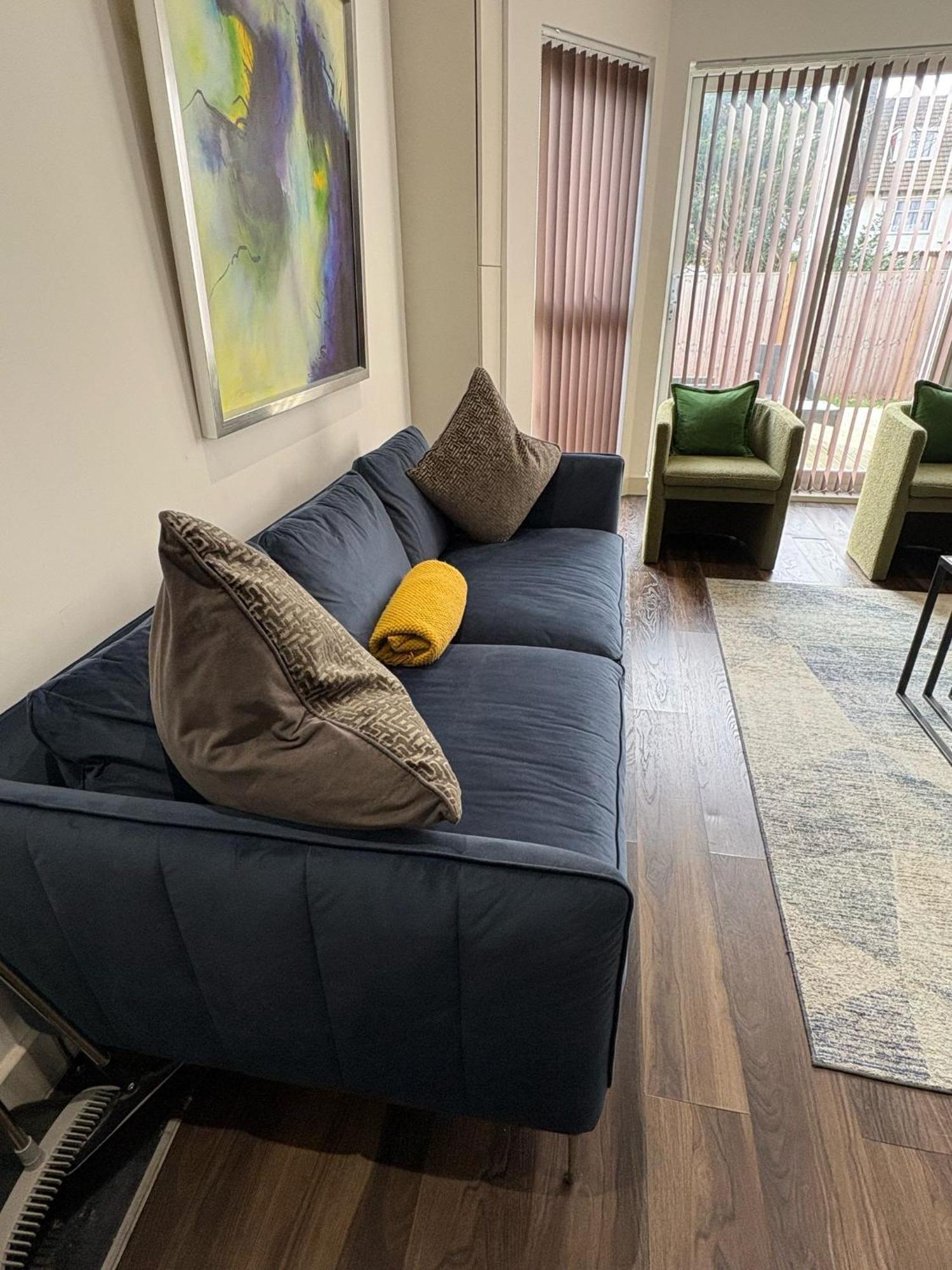 Appartamento Star London Finchley Road 3-Bed Escape With Garden Esterno foto